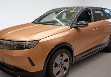 Opel Grandland (X) 8.800 km 36.550 &euro; Rüsselsheim 65428