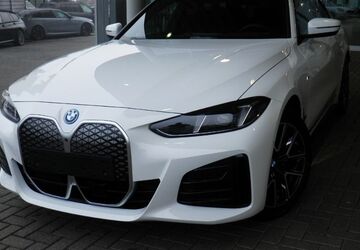 BMW i4 8.103 km 64.599 &euro; Frankfurt am Main 60435