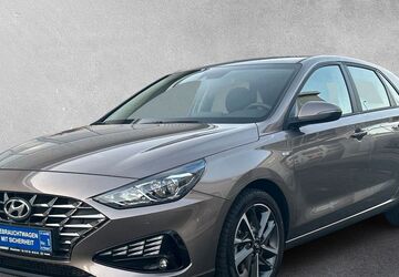 Hyundai i30 44.400 km 18.940 &euro; Rüsselsheim 65428