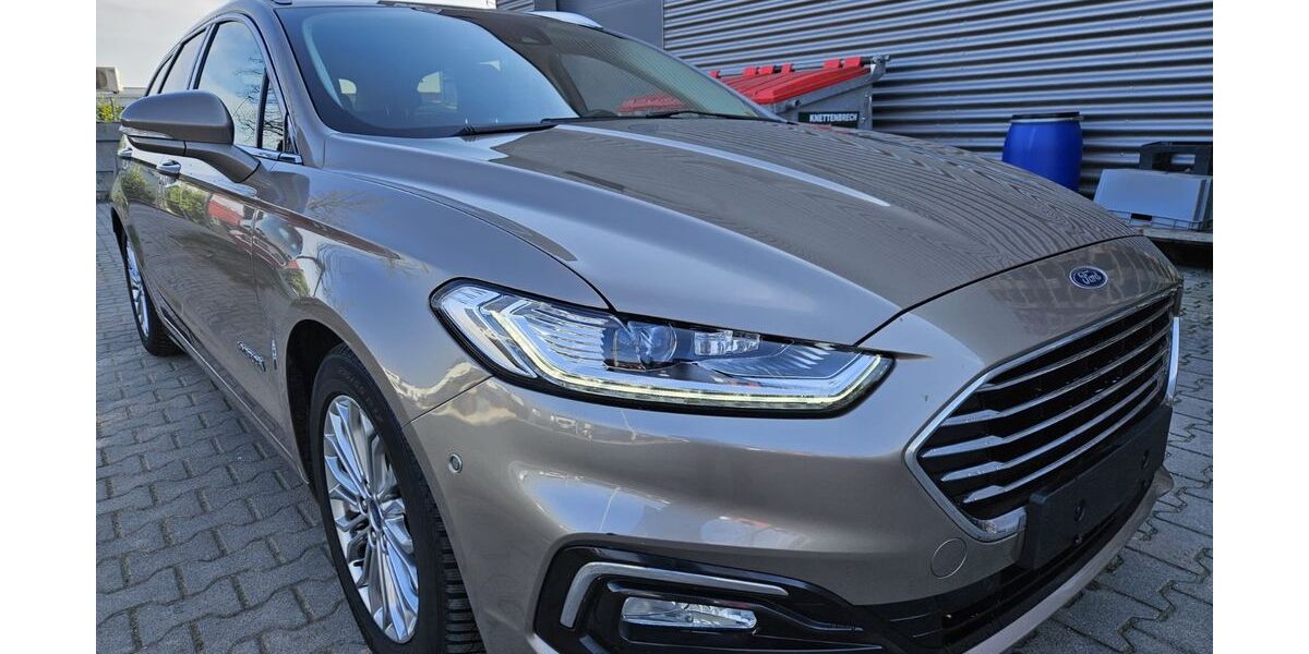 Ford Mondeo 141.000 km 14.756 &euro; Kelkheim 65779