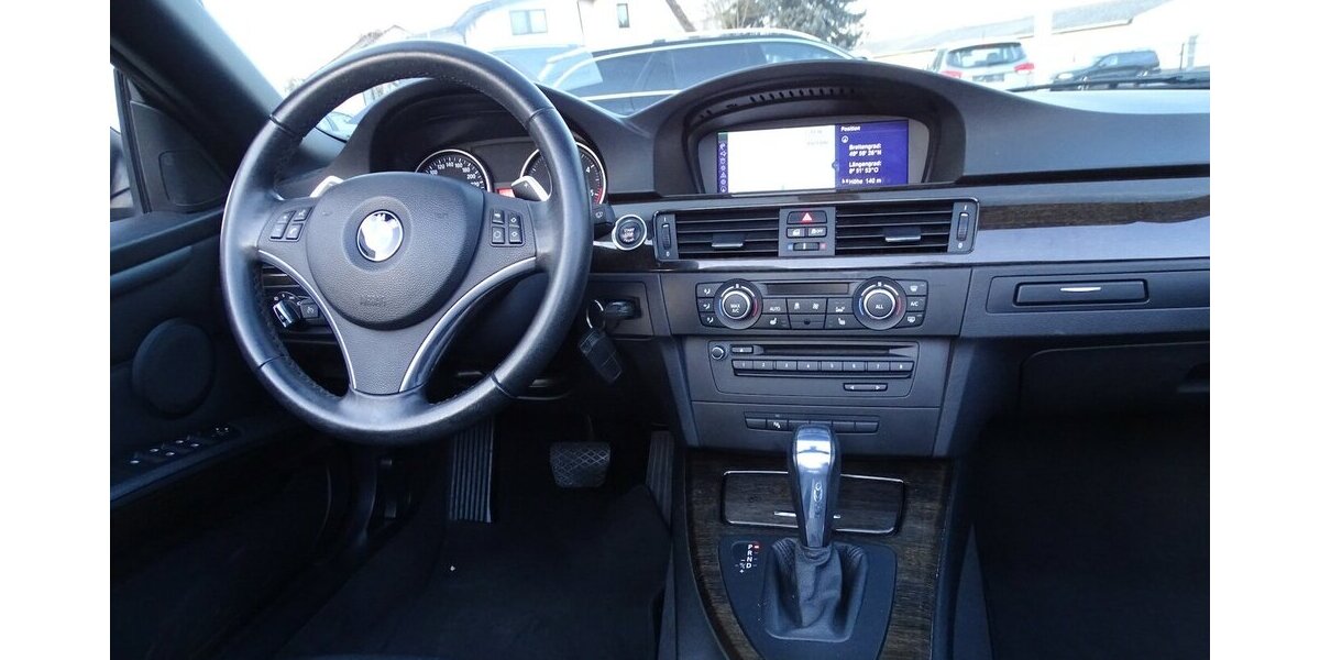 BMW 325d Cabrio Automatik, Navi, Leder, Sitzheizung 205.847 km 12.890 &euro; Rodgau 63110