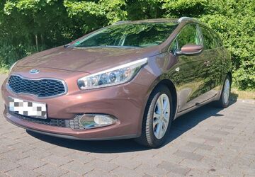 Kia ceed / Ceed 105.000 km 8.099 &euro; Hanau 63452