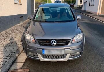VW Golf Plus 228.000 km 3.300 &euro; Frankfurt am Main 69528