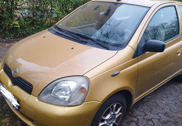 Toyota Yaris 200.000 km 2.500 &euro; Eschborn 65760