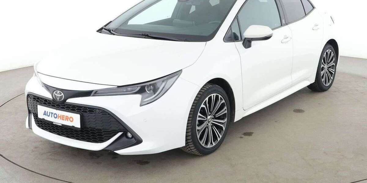 Toyota Corolla 102.451 km 15.890 &euro; Frankfurt am Main 65936