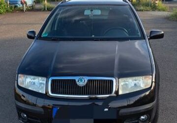 Skoda Fabia 177.600 km 3.100 &euro; Frankfurt 60528