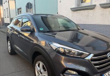 Hyundai TUCSON 150.761 km 12.900 &euro; Raunheim 65479