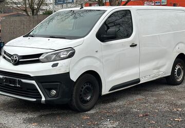 Toyota Proace (Verso) 135.000 km 9.990 &euro; Darmstadt 64293