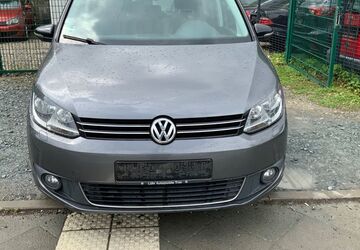 VW Touran 256.661 km 3.999 &euro; Frankfurt am Main 60486