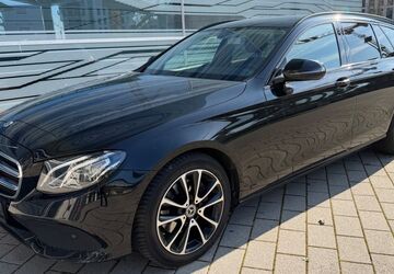 Mercedes-Benz E 220 294.500 km 15.999 &euro; Frankfurt am/Main 60389