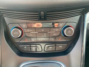 Ford Kuga 1.5 ST-Line*WinterP*DesignP4*Pano* 86.000 km 16.490 &euro; Nidderau 61130