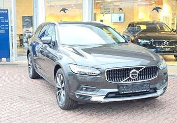 Volvo V90 Cross Country 32.000 km 49.900 &euro; Dietzenbach 63128