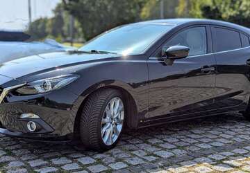 Mazda 3 124.000 km 11.600 &euro; Frankfurt 60431