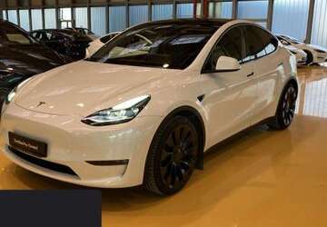 Tesla Model Y 34.547 km 39.900 &euro; Hanau 63457