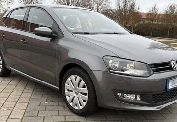 VW Polo 83.300 km 7.590 &euro; Mörfelden-Walldorf 64546