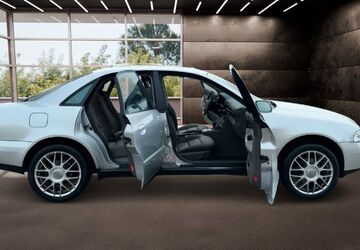 Audi A4 179.000 km 3.000 &euro; Frankfurt am Main 65933