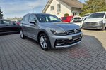 VW Tiguan Highline R-Line DSG, Navigation, LED-Schein 61.222 km 22.790 &euro; Rodgau 63110