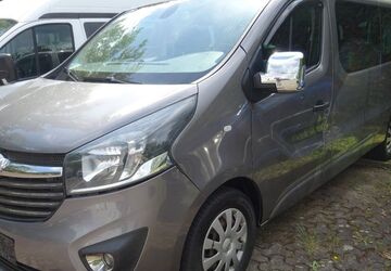 Opel Vivaro 224.162 km 9.200 &euro; Frankfurt 60386