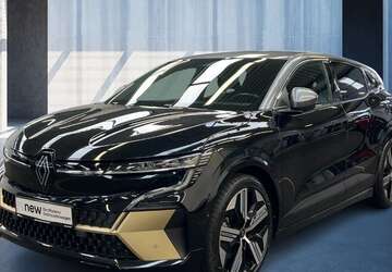Renault Megane E-Tech 31.532 km 25.480 &euro; Frankfurt / Main 60314