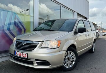 Lancia Voyager 214.100 km 6.899 &euro; Frankfurt am Main 60326