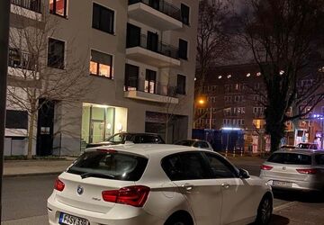 BMW 118 180.000 km 15.500 &euro; Frankfurt 60486