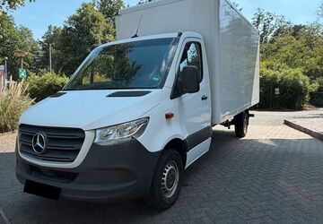 Mercedes-Benz Sprinter 297.000 km 13.900 &euro; Frankfurt Am Main 60433