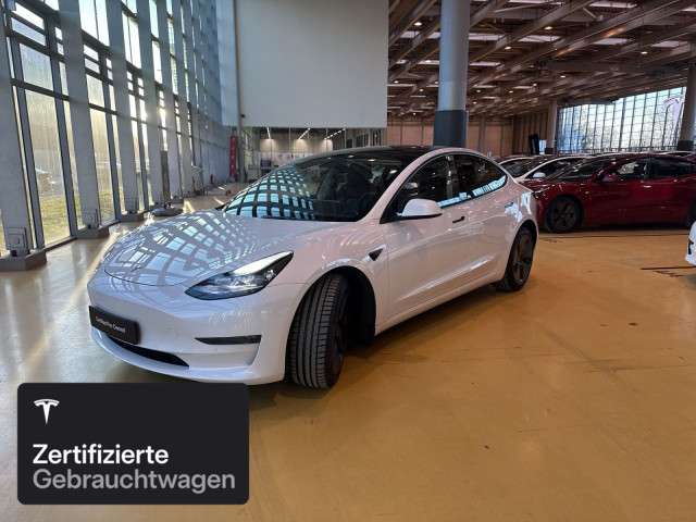 Tesla Model 3 62.335 km 31.300 &euro; Hanau 63457