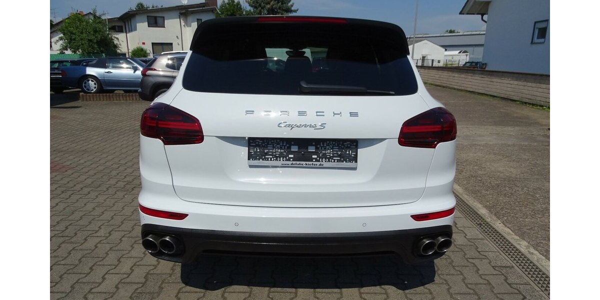Porsche Cayenne S 4,2l Diesel Pano, Navi, 21 Zoll, Standhe 225.443 km 26.990 &euro; Rodgau 63110
