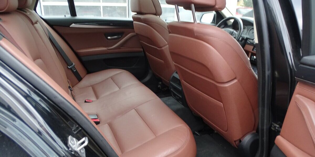 BMW 530d xDrive Leder, Panorama, Navigation, Bi-Xenon 305.861 km 8.990 &euro; Rodgau 63110