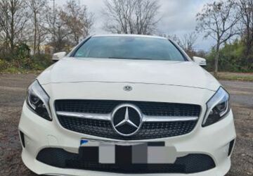 Mercedes-Benz A 180 45.000 km 15.500 &euro; Frankfurt 60433