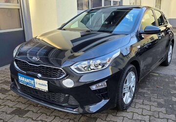 Kia ceed / Ceed 103.000 km 15.490 &euro; Frankfurt am Main 60529