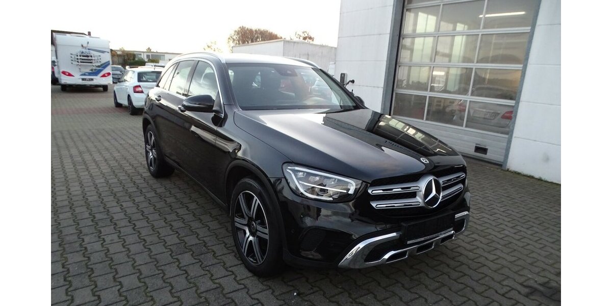 Mercedes-Benz GLC 400 d 4M Rückfahrkamera, LED-Scheinwerfer, Nav 160.000 km 29.990 &euro; Rodgau 63110