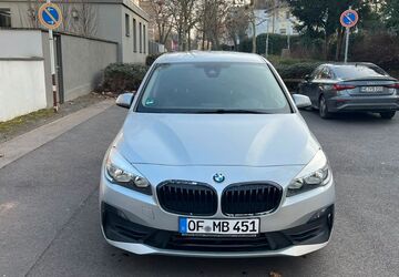 BMW 218 270.000 km 6.900 &euro; Offenbach 63071