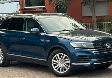 VW Touareg 165.700 km 31.400 &euro; Frankfurt am Main 65933