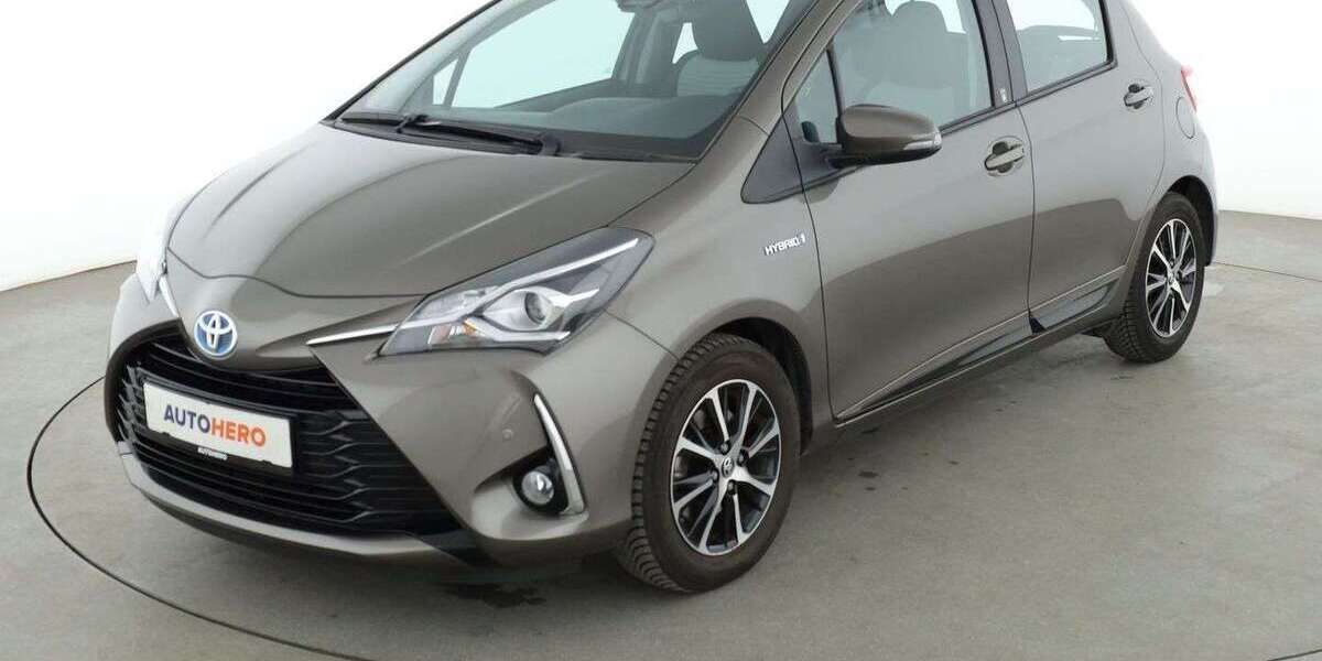 Toyota Yaris 33.098 km 14.130 &euro; Frankfurt am Main 65936