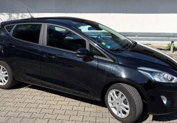 Ford Fiesta 73.000 km 9.450 &euro; Frankfurt am Main 60385