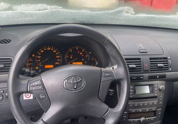 Toyota Avensis 36.000 km 6.900 &euro; Hanau 63454