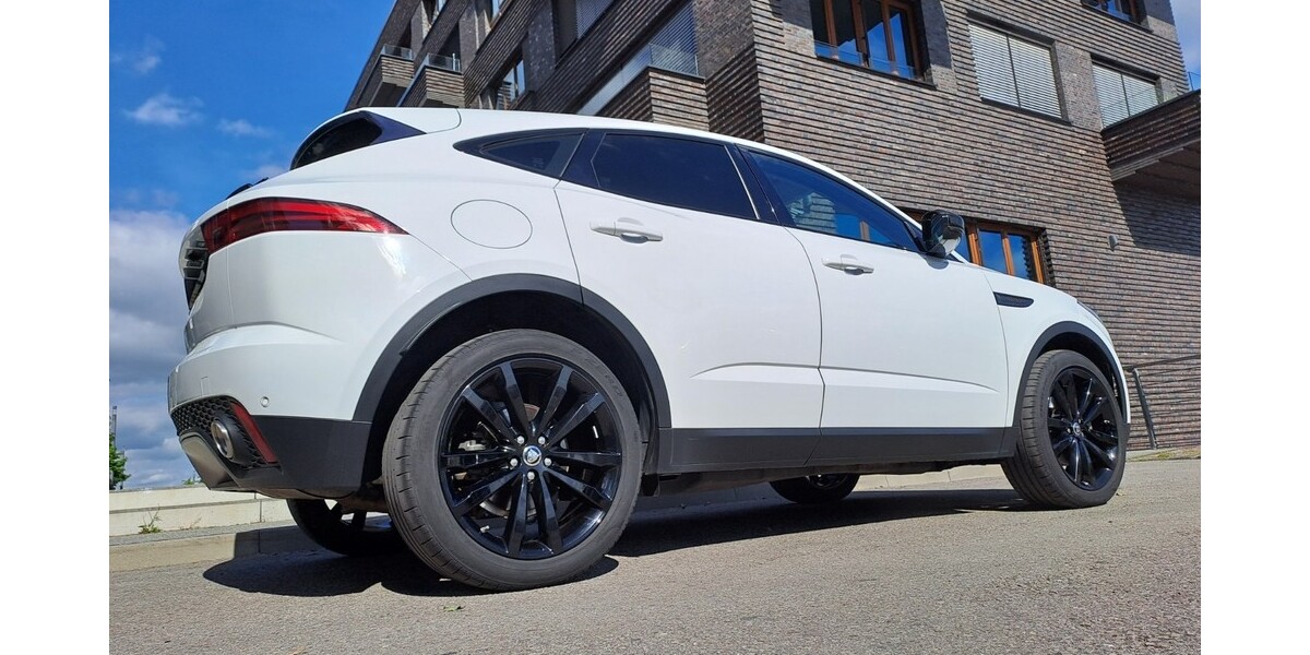 Jaguar E-Pace 103.950 km 23.750 &euro; Frankfurt am Main 60311