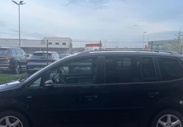 VW Touran 255.000 km 6.490 &euro; Dietzenbach 63128