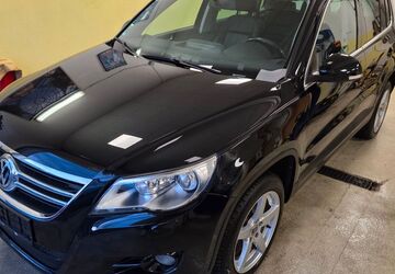 VW Tiguan 126.000 km 7.990 &euro; Usingen 61250