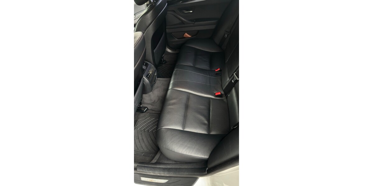 BMW 523 229.000 km 10.000 &euro; Frankfurt am Main 60311