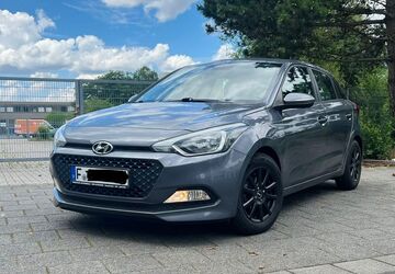 Hyundai i20 95.500 km 8.900 &euro; Frankfurt am Main 60528