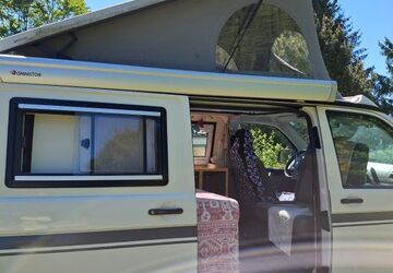 VW T5 Transporter 248.512 km 18.700 &euro; Frankfurt am Main 60385