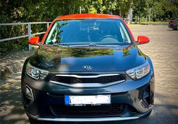 Kia Stonic 120.000 km 7.900 &euro; Neu- Anspach 61267
