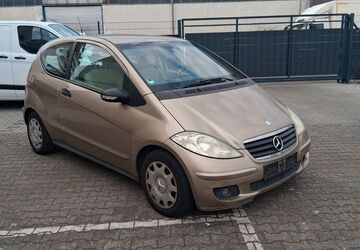 Mercedes-Benz A 150 219.000 km 990 &euro; Frankfurt am Main 60386