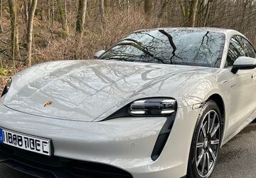 Porsche Taycan 32.200 km 54.990 &euro; Königstein 61462