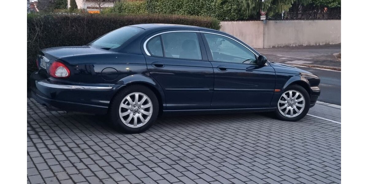 Jaguar X-Type 207.600 km 2.200 &euro; Rodenbach 63517