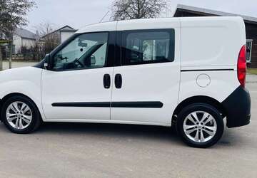 Opel Combo 101.678 km 8.300 &euro; Griesheim 64347