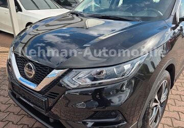 Nissan Qashqai 59.800 km 13.890 &euro; Karlstein 63791