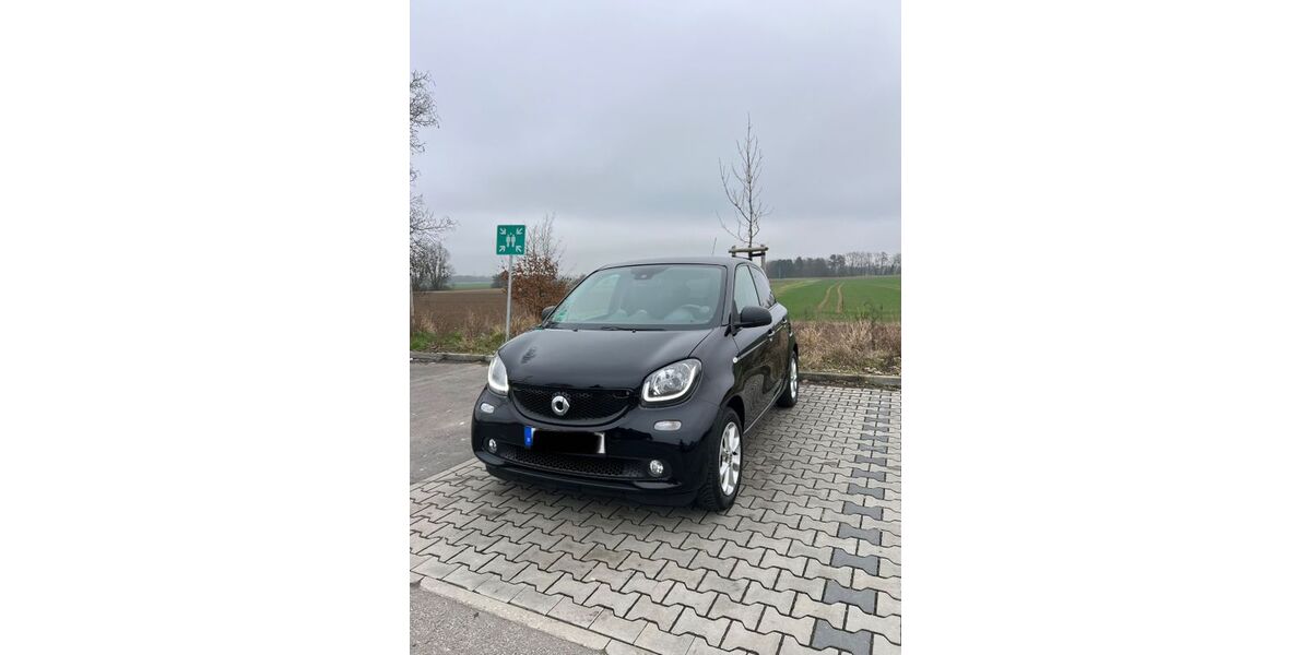Smart ForFour 83.048 km 7.400 &euro; Frankfurt 60435
